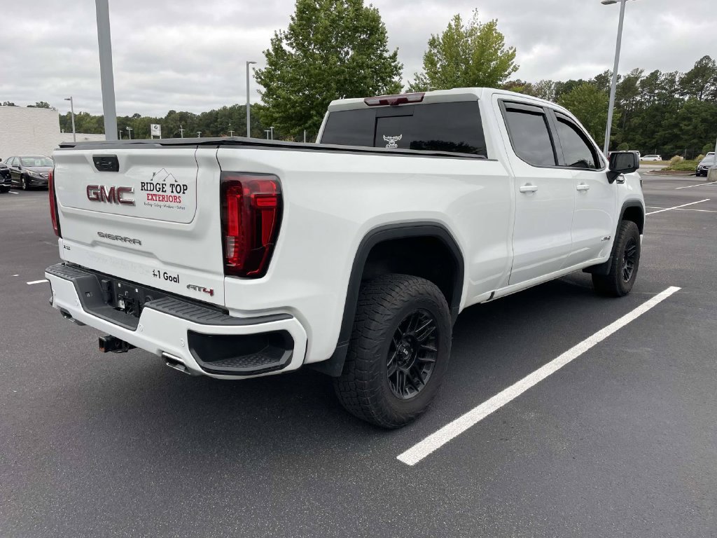 Used 2022 GMC Sierra 1500 AT4 w/ Technology Package AWD/4WD image 10
