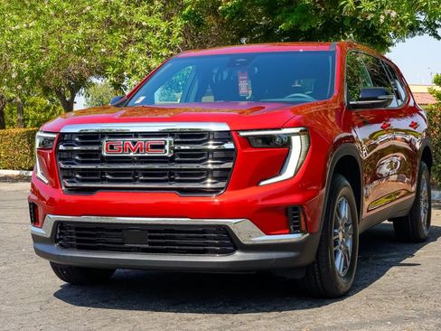 New 2025 GMC Acadia Elevation image 2