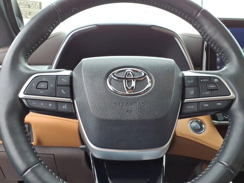Used 2022 Toyota Highlander Platinum image 49