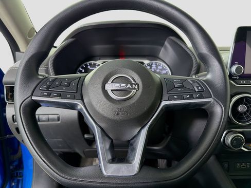 Used 2025 Nissan Sentra SV FWD image 14