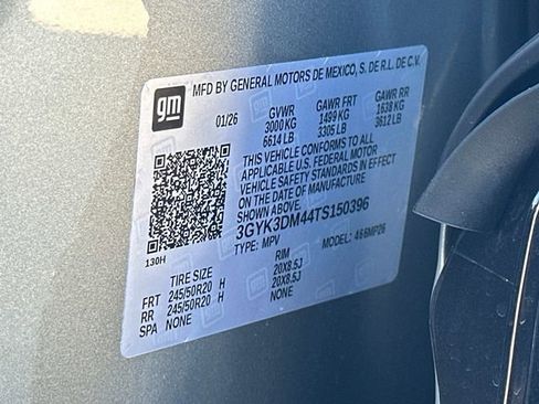 New 2026 Cadillac Optiq Luxury 2 image 18