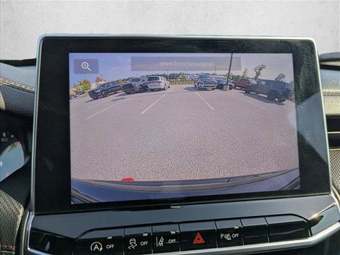Used 2026 Jeep Compass Trailhawk AWD/4WD image 18