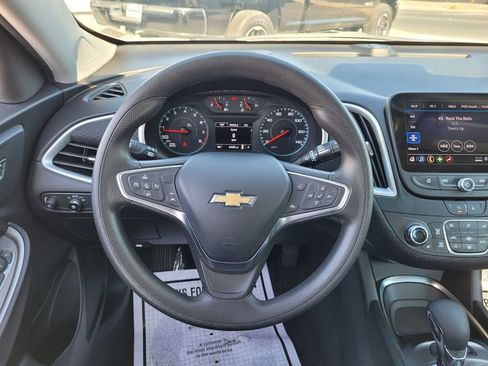 Used 2024 Chevrolet Malibu LT image 16