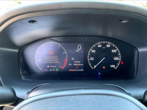 Used 2023 Honda HR-V LX image 24