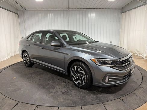 Used 2023 Volkswagen Jetta SEL image 11