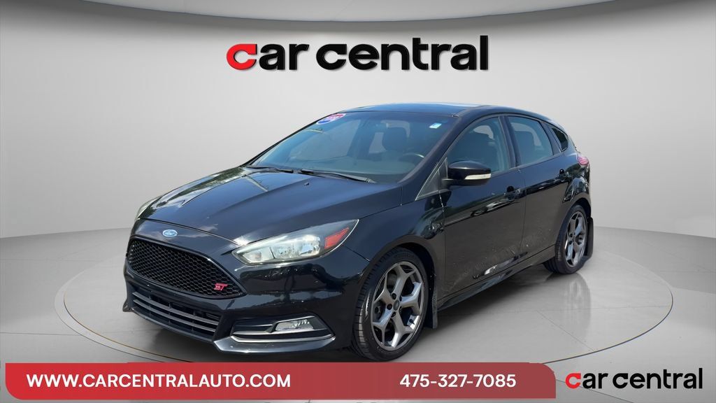 Used 2018 Ford Focus ST FWD image 1
