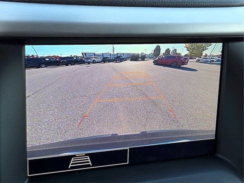 Certified 2023 GMC Acadia SLE w/ Driver Convenience Package image 19