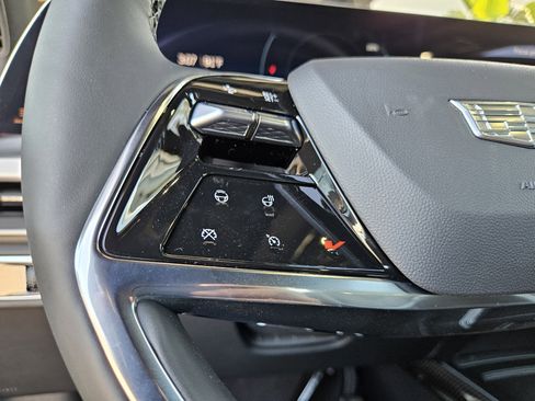 New 2026 Cadillac Vistiq Sport image 31