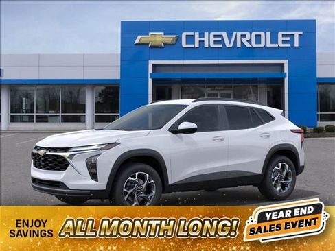 New 2026 Chevrolet Trax LT w/ Driver Confidence Package image 2