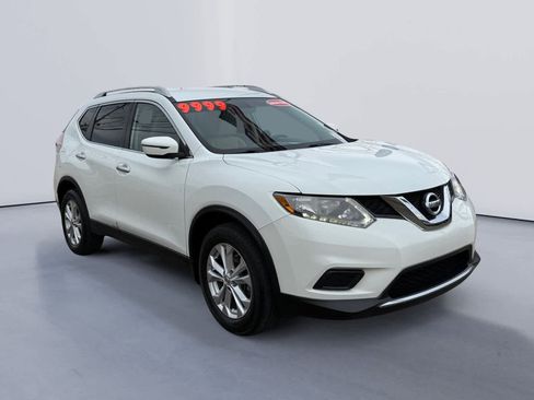 Used 2016 Nissan Rogue SV image 1
