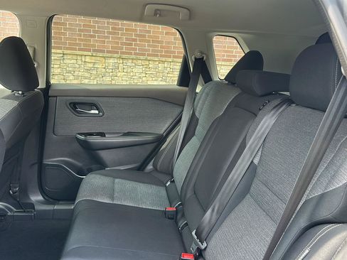 Used 2021 Nissan Rogue SV AWD/4WD image 23