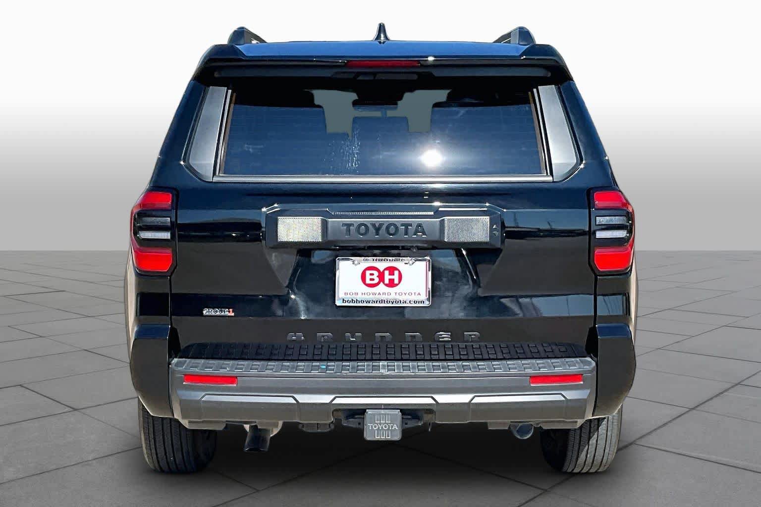 Used 2026 Toyota 4Runner SR5 AWD/4WD image 4