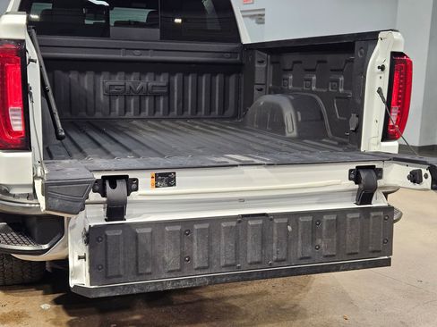 Used 2023 GMC Sierra 1500 SLT w/ SLT Premium Plus Package image 18
