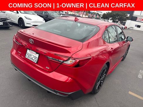 Used 2026 Toyota Camry SE FWD image 4