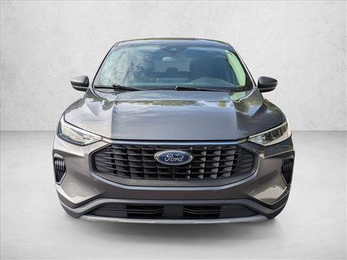 Used 2023 Ford Escape Active w/ Tech Pack #1 FWD image 2