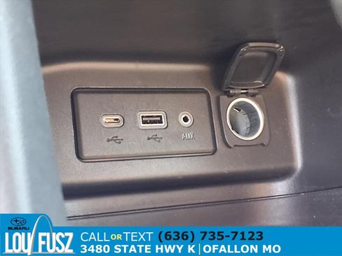 Used 2021 Chevrolet Equinox LT image 16