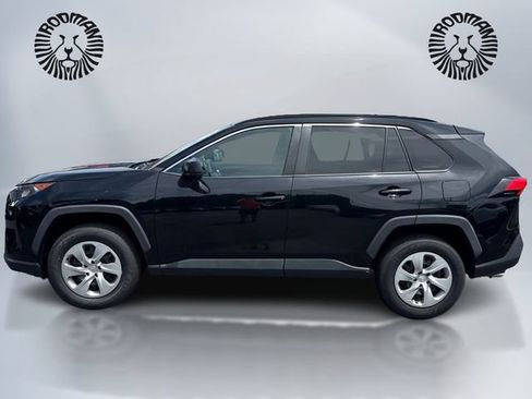 Used 2019 Toyota RAV4 LE AWD/4WD image 10