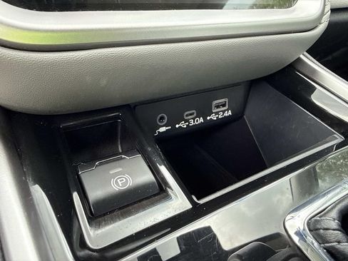 Certified 2024 Subaru Legacy Premium AWD/4WD image 30