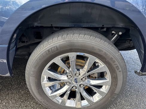 Used 2017 Ford F150 XLT w/ Equipment Group 302A Luxury image 14