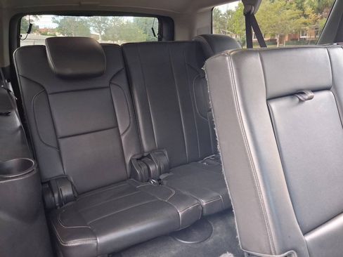 Used 2015 Chevrolet Suburban LT AWD/4WD image 17