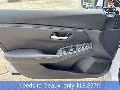 Used 2025 Nissan Sentra SV FWD image 37