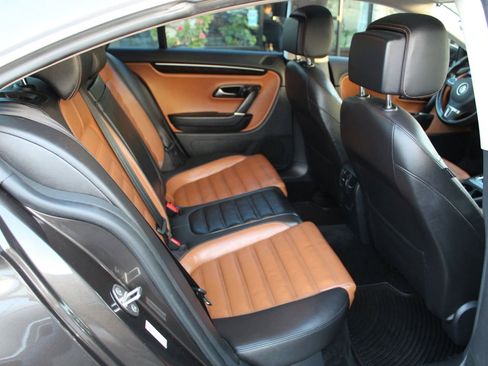 Used 2014 Volkswagen CC Executive FWD image 11