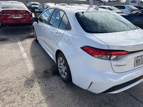 Used 2020 Toyota Corolla LE image 5