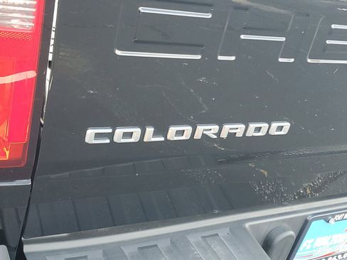 Used 2022 Chevrolet Colorado LT w/ Fleet Safety Package RWD image 26
