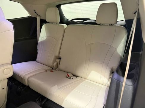 Used 2023 Buick Enclave Essence FWD image 26
