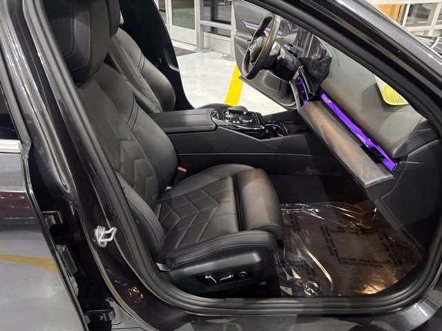 Used 2024 BMW i5 eDrive40i w/ Premium Package RWD image 26