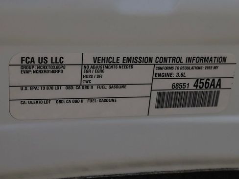 Used 2022 Chrysler Voyager LX image 33