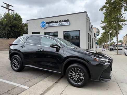 Used 2024 Lexus NX 250 FWD image 1