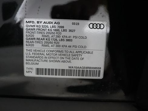 Used 2024 Audi Q8 e-tron Premium Plus w/ Premium Plus Package AWD/4WD image 29