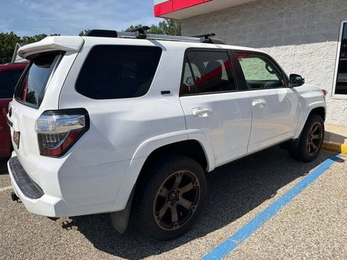 Used 2019 Toyota 4Runner SR5 Premium AWD/4WD image 9