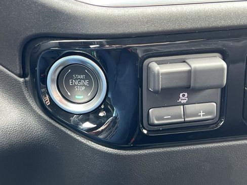 New 2025 GMC Sierra 2500 SLE w/ Max Trailering Package image 27