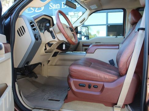Used 2011 Ford F350 King Ranch w/ FX4 Off Road Pkg image 9