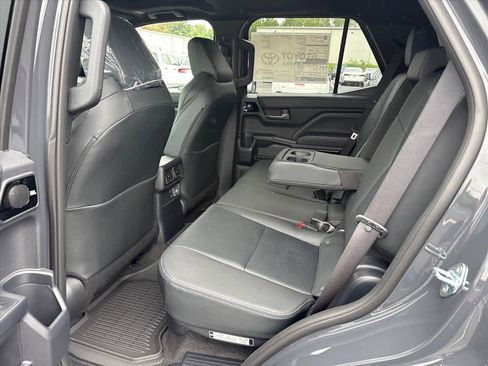 New 2026 Toyota 4Runner Limited AWD/4WD image 9
