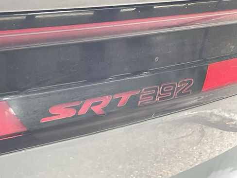 Used 2018 Dodge Charger R/T Scat Pack RWD image 39
