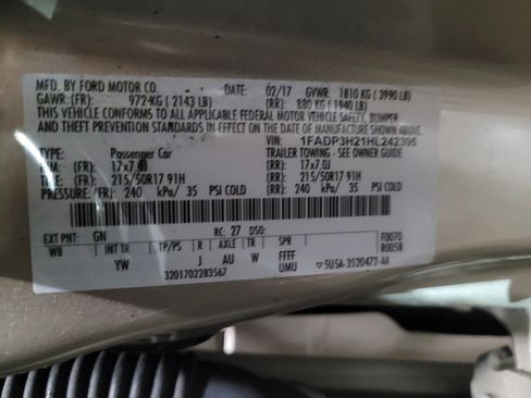 Used 2017 Ford Focus SEL w/ Cold Weather Package image 33