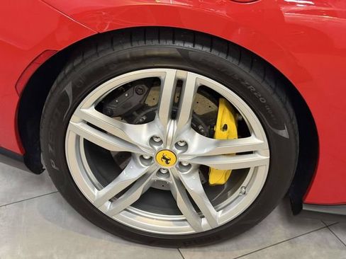 Used 2019 Ferrari Portofino RWD image 8