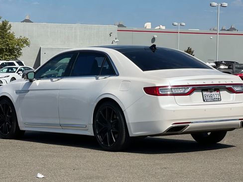 Used 2018 Lincoln Continental Reserve w/ Continental Climate Package AWD/4WD image 7