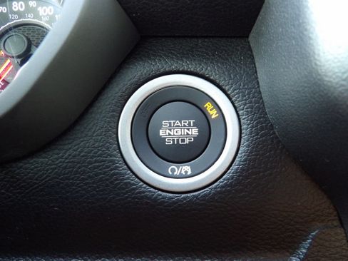 Used 2025 RAM 2500 Big Horn RWD image 22