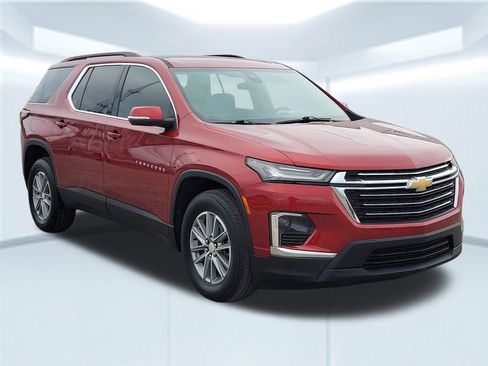 Used 2023 Chevrolet Traverse LT image 8