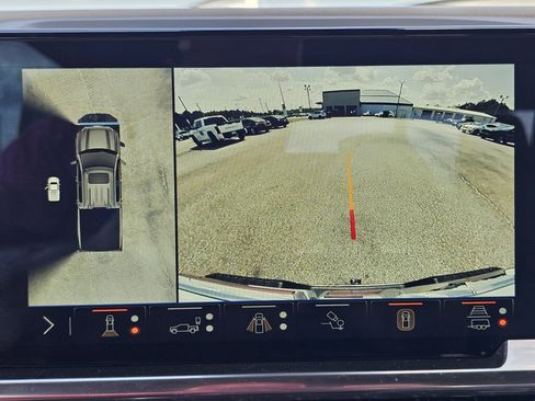 Used 2024 GMC Sierra 1500 SLT w/ SLT Premium Plus Package AWD/4WD image 32