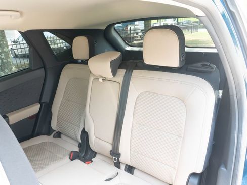 Used 2020 Ford Escape SE FWD image 15