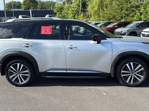 Certified 2022 Nissan Pathfinder Platinum w/ Cargo Package image 29