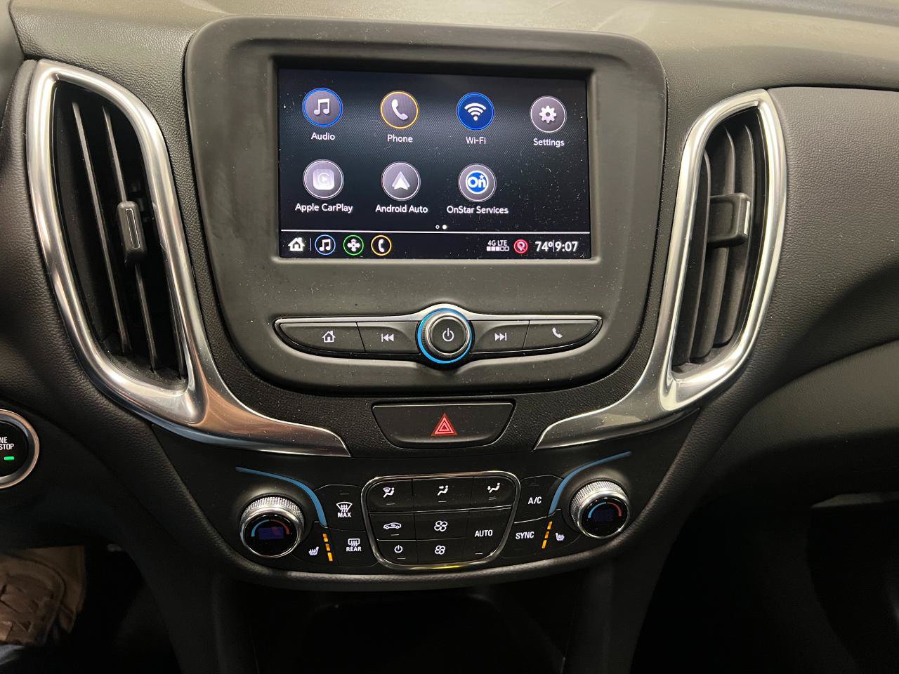 Used 2021 Chevrolet Equinox LT FWD image 44