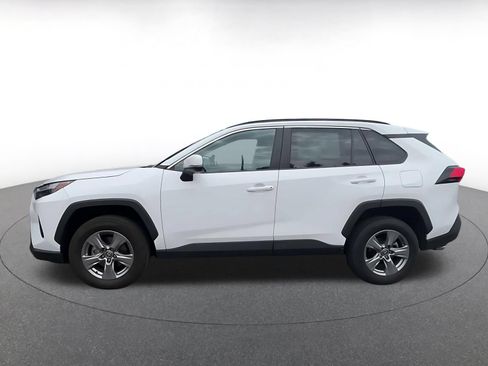 Used 2025 Toyota RAV4 XLE w/ Convenience Package AWD/4WD image 9