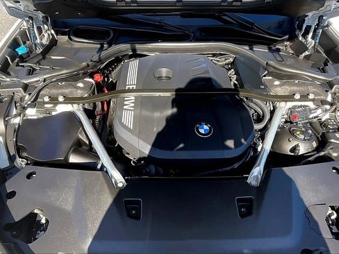 Used 2023 BMW 740i image 30