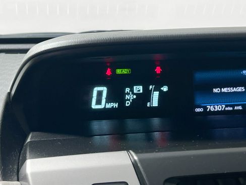 Used 2015 Toyota Prius V Five image 23